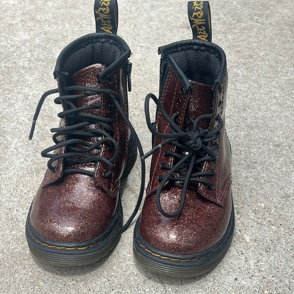 DR martens toddler boot glitter